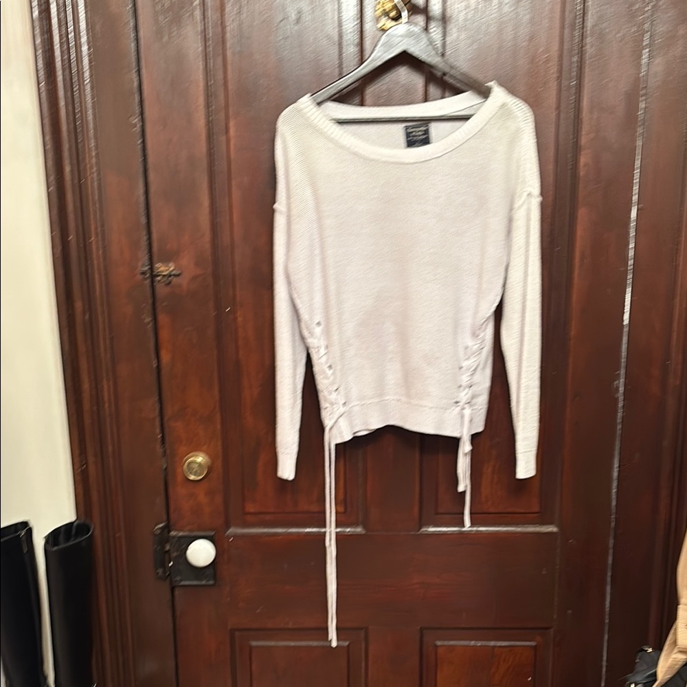 Abercrombie & Fitch Cream Crew Neck Sweater Relaxed Fit